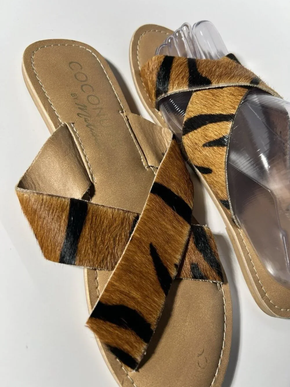 Coconuts by Matisse Pebble Calf Hair Slide Sandals Tiger Women’s 8